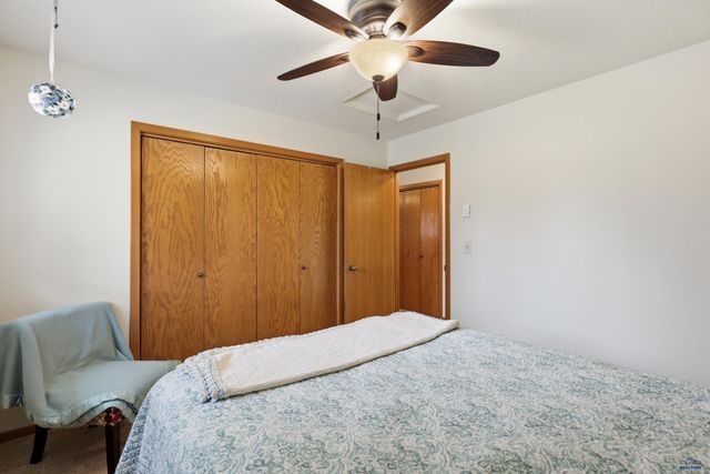 4904 GALENA DR, Rapid City, SD 57702