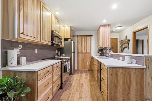 4904 GALENA DR, Rapid City, SD 57702