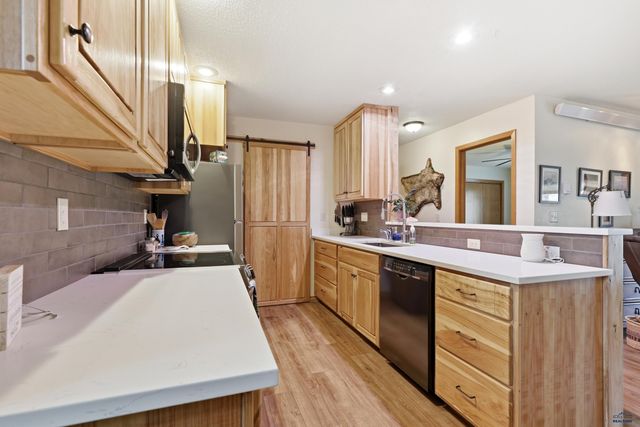 4904 GALENA DR, Rapid City, SD 57702