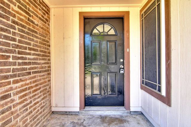1947 Sean Dr, Corpus Christi, TX 78412