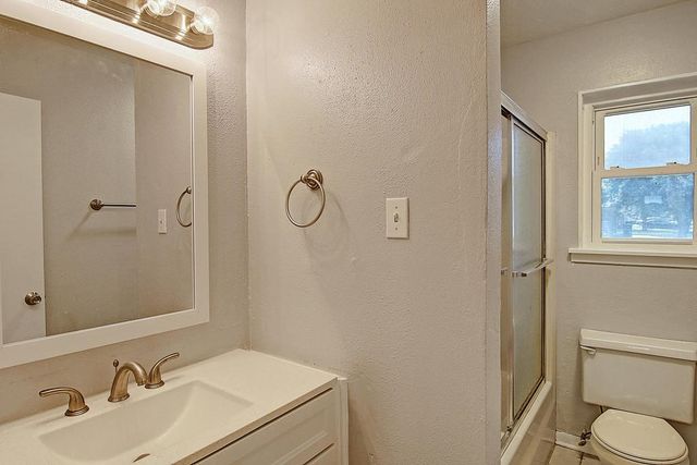 1947 Sean Dr, Corpus Christi, TX 78412
