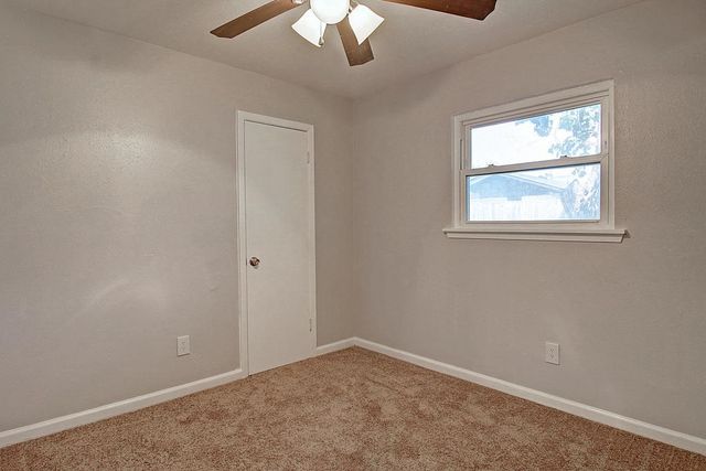 1947 Sean Dr, Corpus Christi, TX 78412