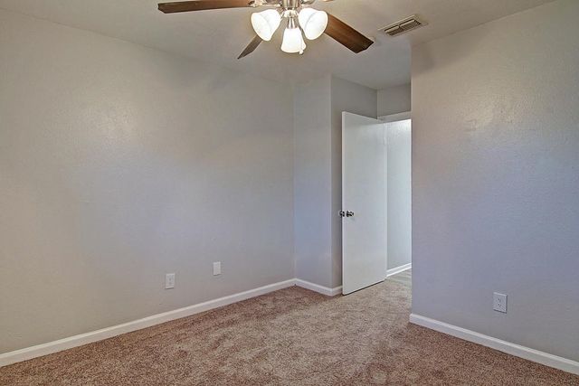 1947 Sean Dr, Corpus Christi, TX 78412
