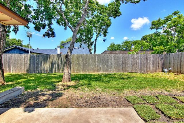 1947 Sean Dr, Corpus Christi, TX 78412