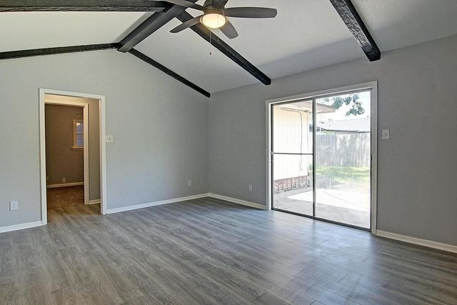 1947 Sean Dr, Corpus Christi, TX 78412