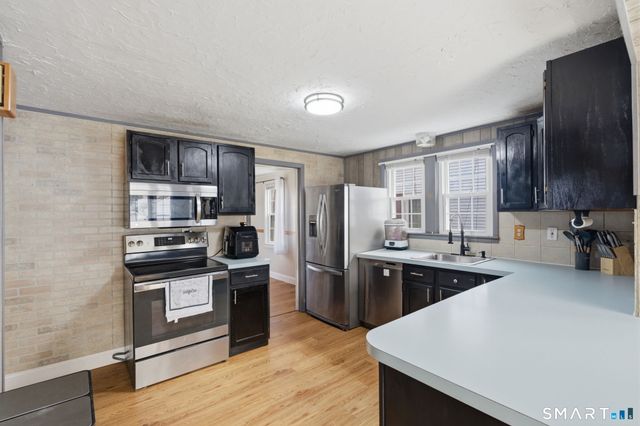 103 Maple Street, East Hartford, CT 06118