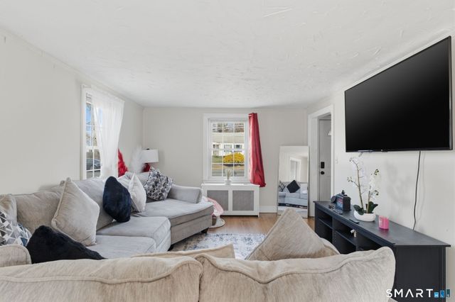 103 Maple Street, East Hartford, CT 06118