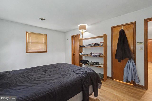 2232 PENNINGTON RD, Trenton, NJ 08638