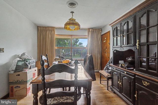 2232 PENNINGTON RD, Trenton, NJ 08638