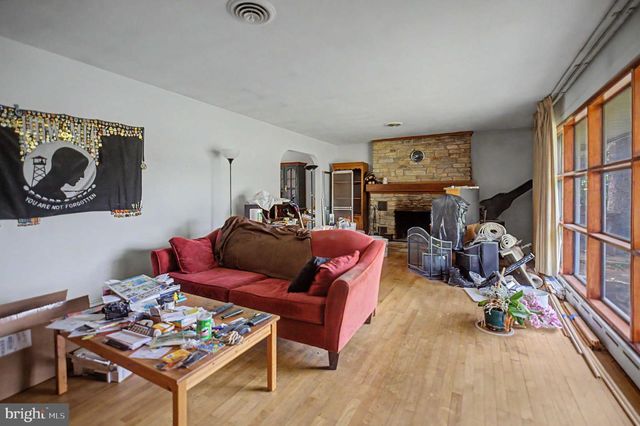 2232 PENNINGTON RD, Trenton, NJ 08638