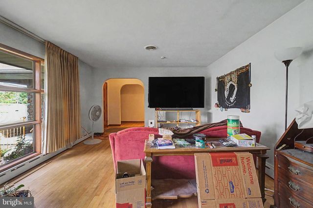 2232 PENNINGTON RD, Trenton, NJ 08638
