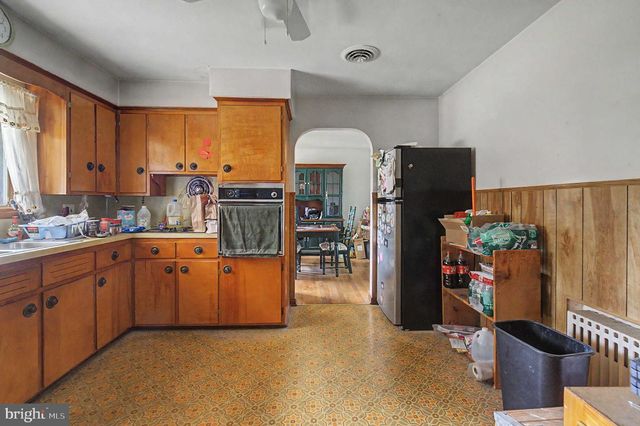 2232 PENNINGTON RD, Trenton, NJ 08638