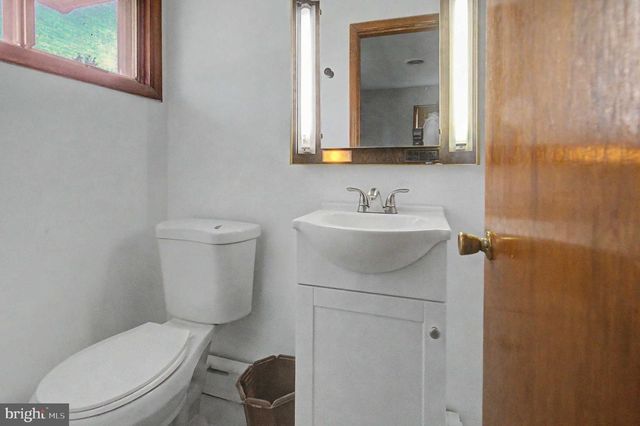 2232 PENNINGTON RD, Trenton, NJ 08638
