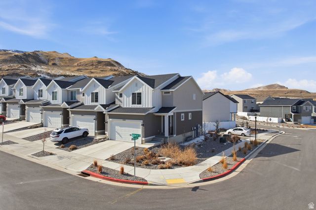 3742 S GOLD BANK DR, Magna, UT 84044