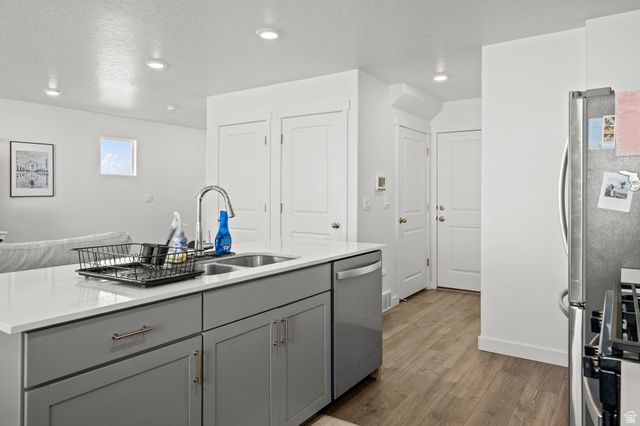 3742 S GOLD BANK DR, Magna, UT 84044