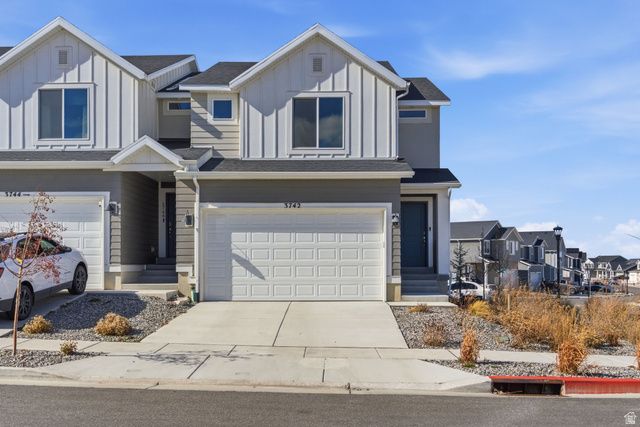 3742 S GOLD BANK DR, Magna, UT 84044