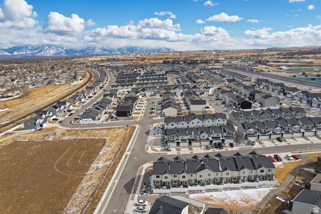 3742 S GOLD BANK DR, Magna, UT 84044