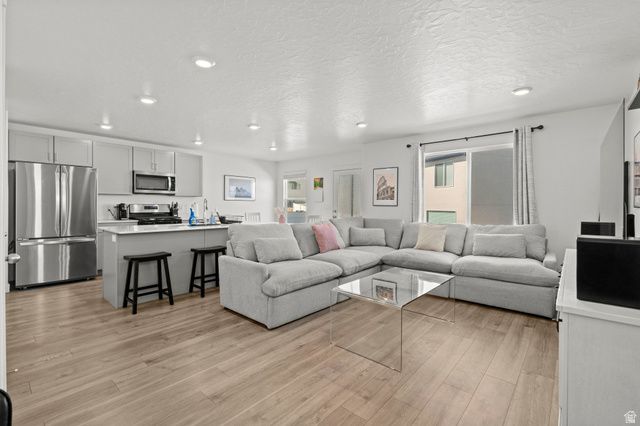 3742 S GOLD BANK DR, Magna, UT 84044