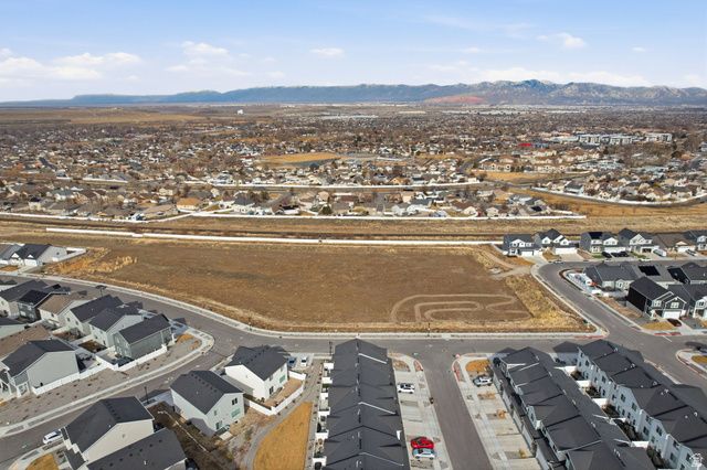 3742 S GOLD BANK DR, Magna, UT 84044