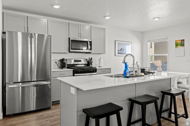 3742 S GOLD BANK DR, Magna, UT 84044