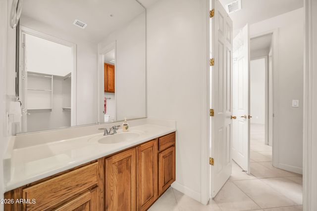 9752 E ROADRUNNER Drive, Scottsdale, AZ 85262