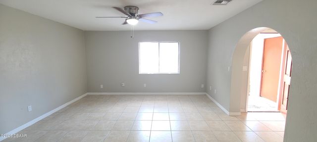 2118 Oak Meadow Circle, South Daytona, FL 32119