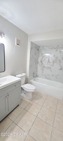 2118 Oak Meadow Circle, South Daytona, FL 32119