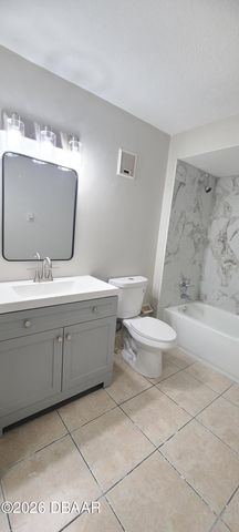2118 Oak Meadow Circle, South Daytona, FL 32119