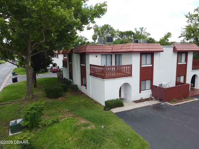 2118 Oak Meadow Circle, South Daytona, FL 32119