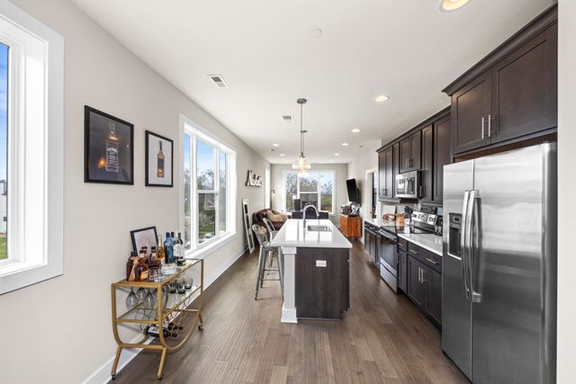 519 27th Ave N Apt 301, Nashville, TN 37209