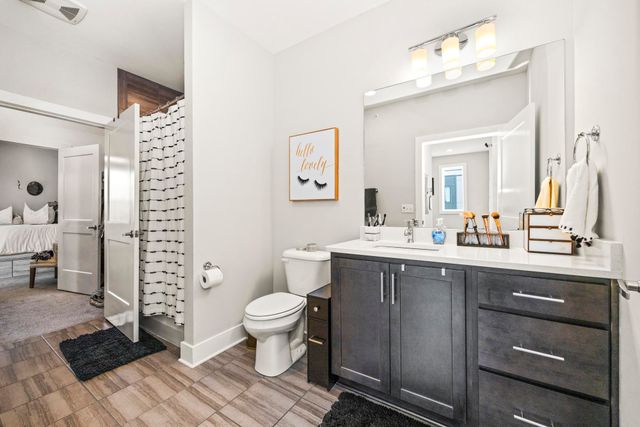 519 27th Ave N Apt 301, Nashville, TN 37209