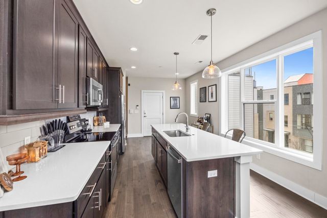 519 27th Ave N Apt 301, Nashville, TN 37209