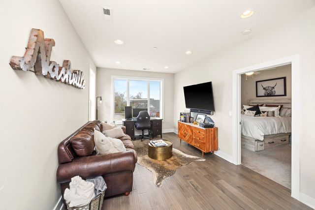 519 27th Ave N Apt 301, Nashville, TN 37209
