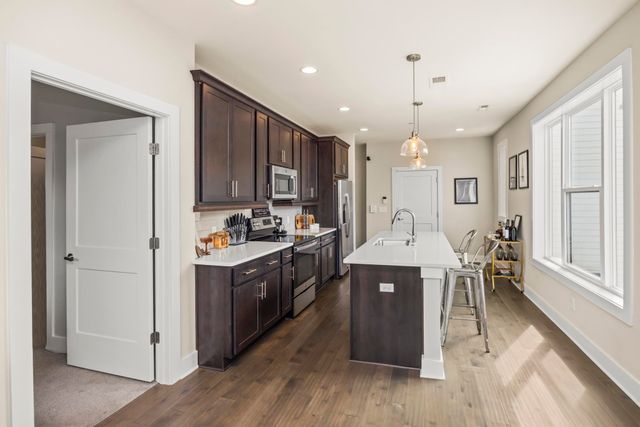 519 27th Ave N Apt 301, Nashville, TN 37209