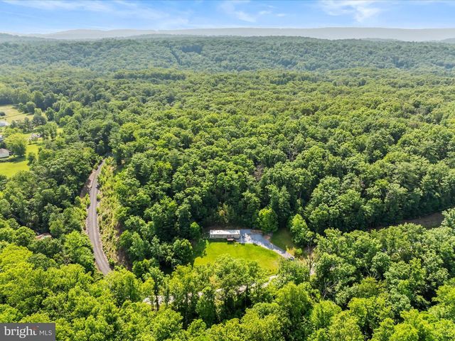 2732 CROSSROAD SCHOOL RD, Hedgesville, WV 25427