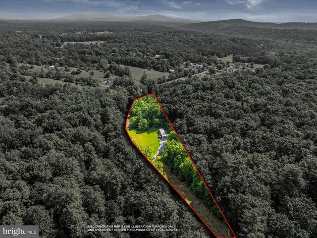 2732 CROSSROAD SCHOOL RD, Hedgesville, WV 25427