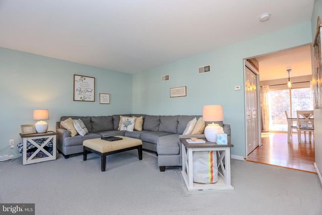 407 CROSSWINDS DR, Lititz, PA 17543