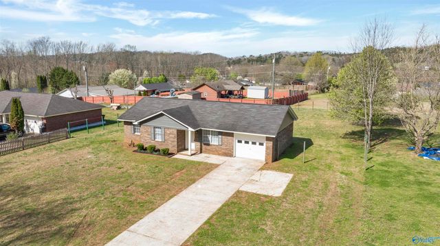5316 Martin Avenue NE, Fort Payne, AL 35967