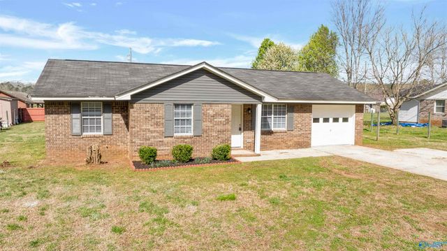 5316 Martin Avenue NE, Fort Payne, AL 35967
