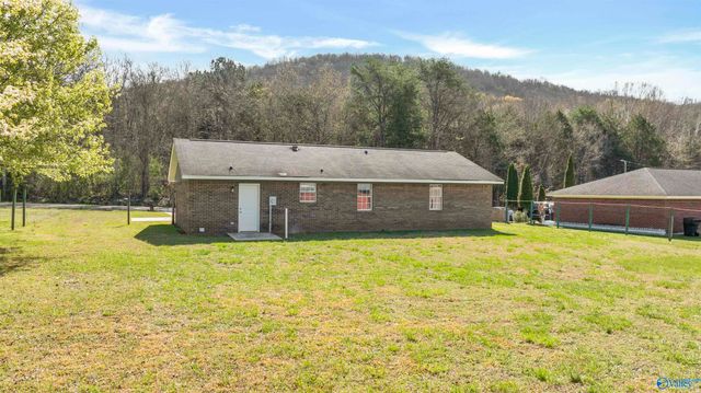 5316 Martin Avenue NE, Fort Payne, AL 35967