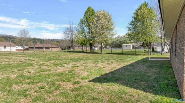 5316 Martin Avenue NE, Fort Payne, AL 35967
