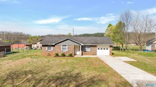 5316 Martin Avenue NE, Fort Payne, AL 35967