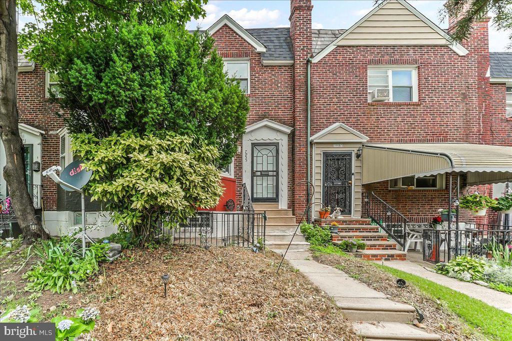 7955 PICKERING AVE, Philadelphia, PA 19150