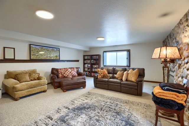 5708 S 950 E, South Ogden, UT 84405