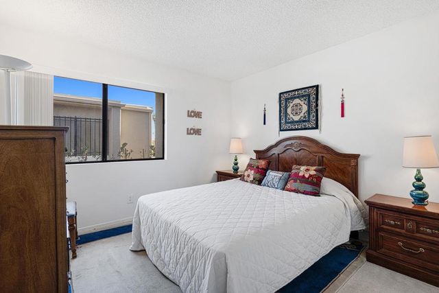 1370 E Gem Circle, Palm Springs, CA 92264