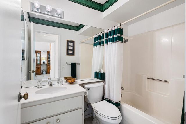 1370 E Gem Circle, Palm Springs, CA 92264