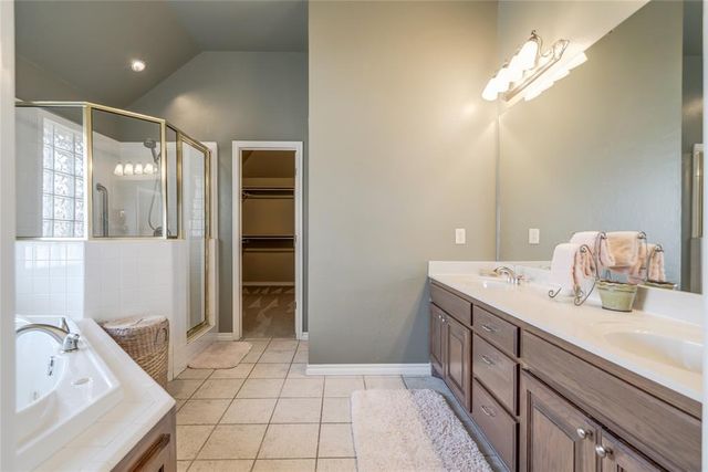 18017 San Mateo Court, Edmond, OK 73012