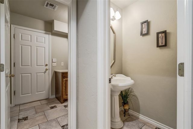 18017 San Mateo Court, Edmond, OK 73012