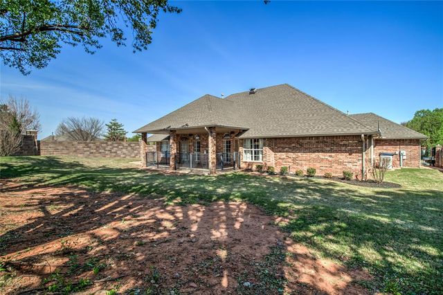 18017 San Mateo Court, Edmond, OK 73012