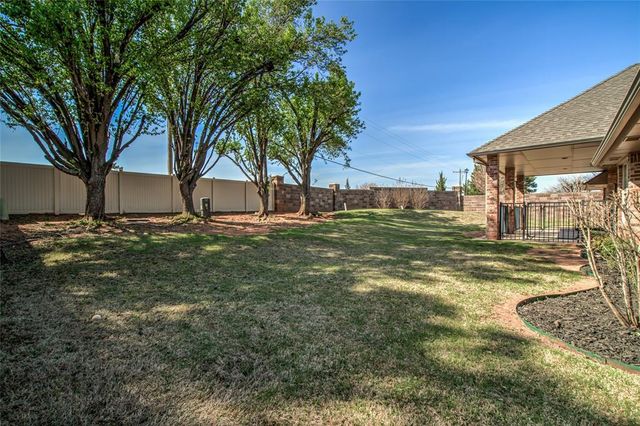 18017 San Mateo Court, Edmond, OK 73012